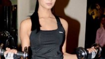 Sonal Chauhan Sexy work Out In Zym