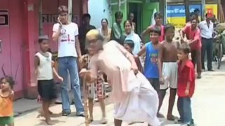 Nijere Bhabona Holu - Bengali Video Song - Ek Dike Prithibi Aonno Dike Maa