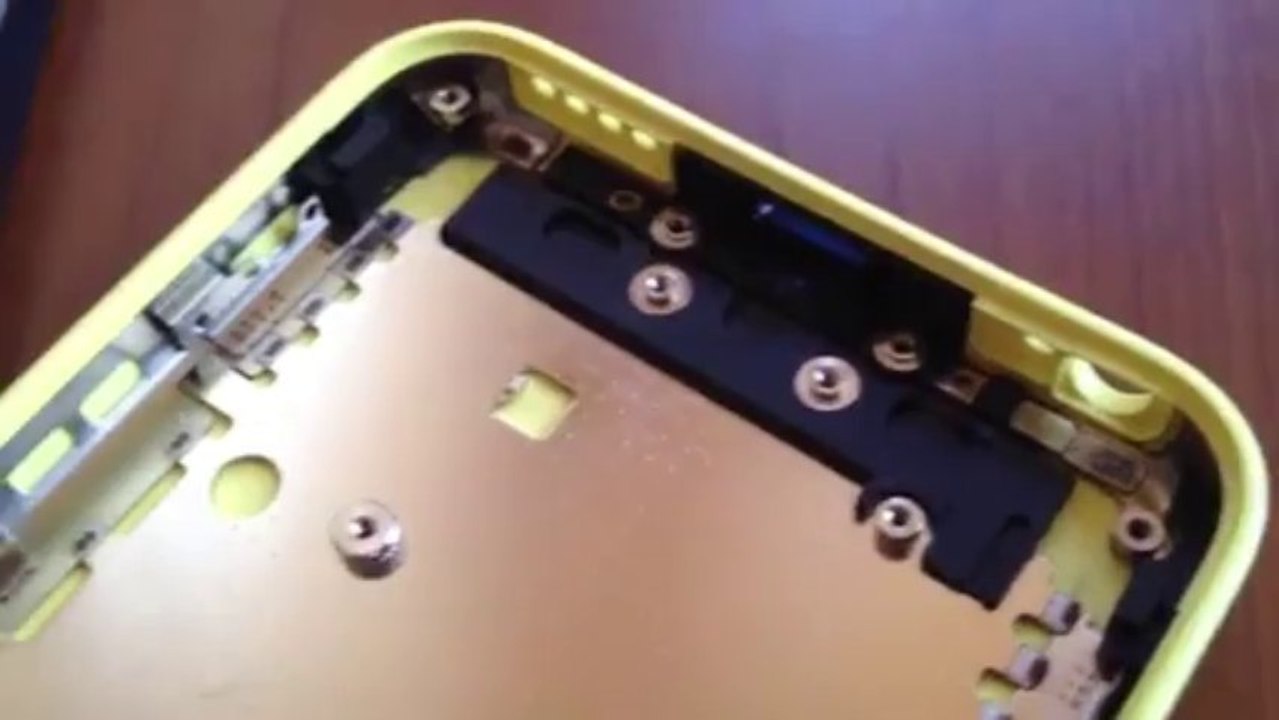 هاتف الايفون الرخيص 5c