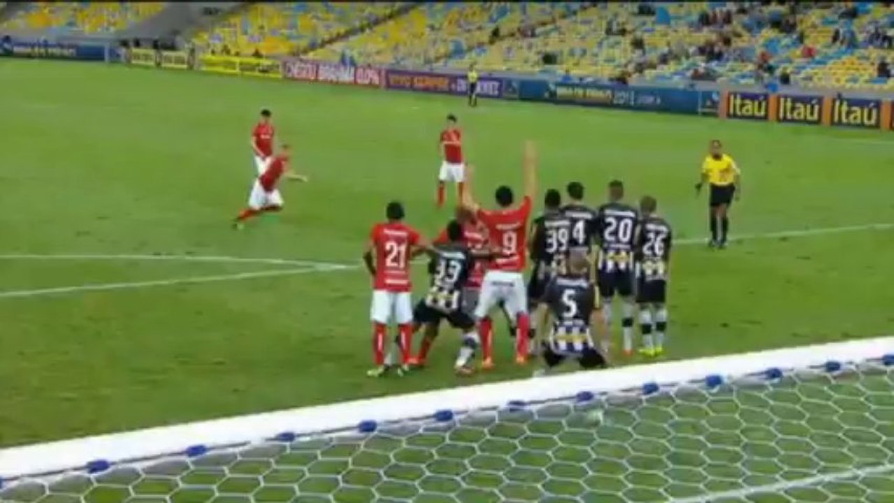 Brasileiro: Seedorf vom Punkt! Monsterspiel zwischen Botafogo und Internacional