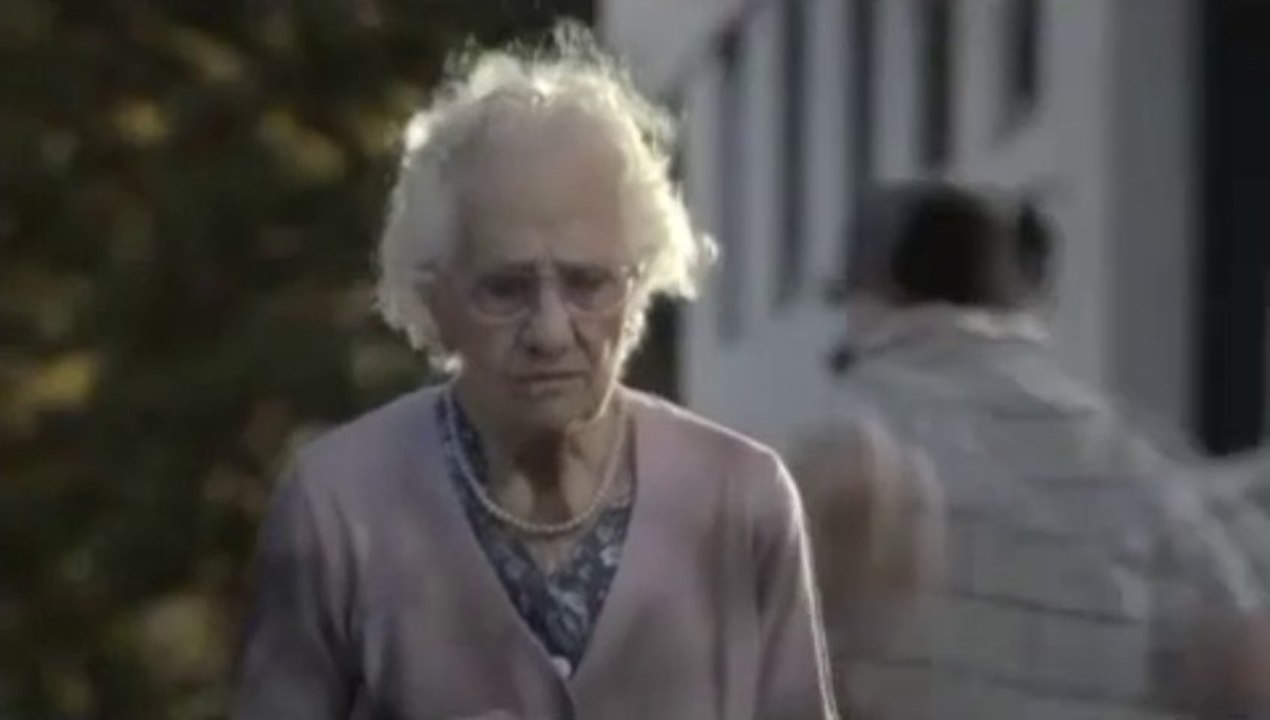 Funny Commercials - Let Grandma Rest In Peace - Zonajobs