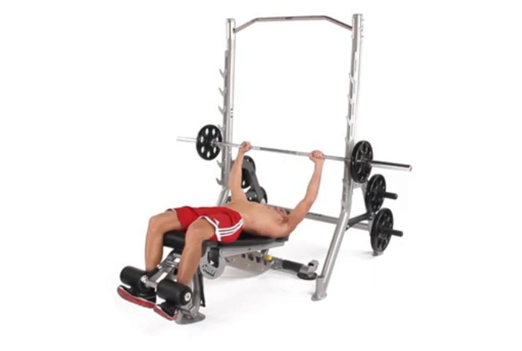Barbell Bench Press (Decline_Overhand Grip)