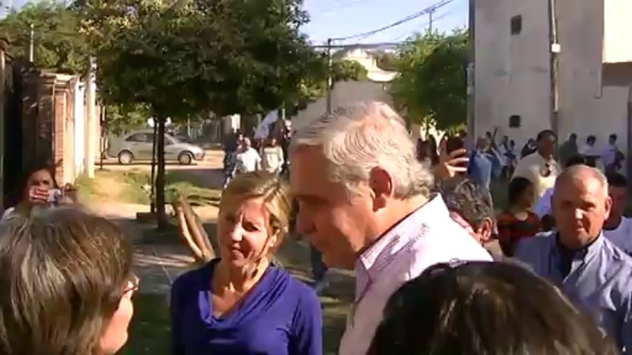 Fabian Rios y Ani Pereira caminaron el Bª S. Martin