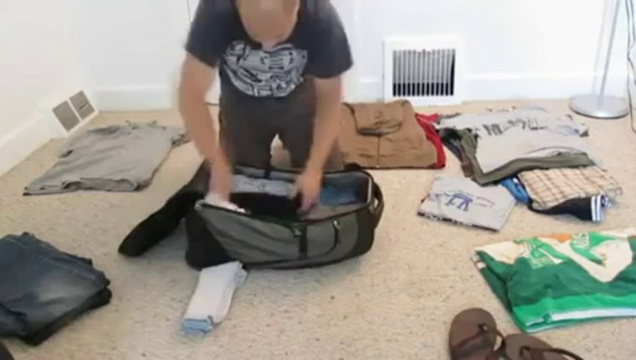 Astuce pour bien ranger c"est affaire dans une valise rapidement