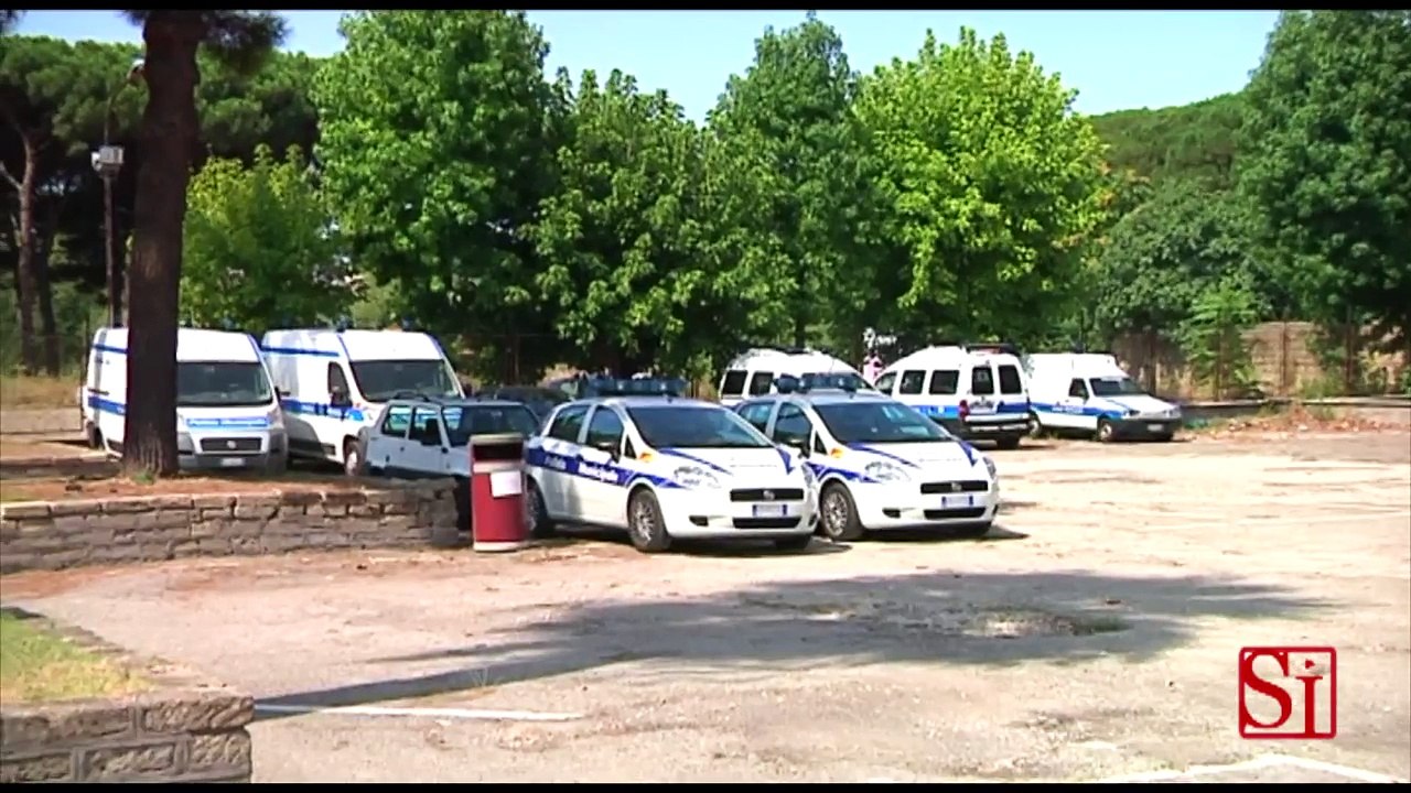 Napoli - De Magistris incontra la Polizia Municipale (16.08.13)