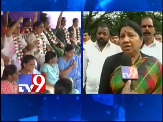 Nannapaneni Rajkumari's deeksha for Samaikhyandhra