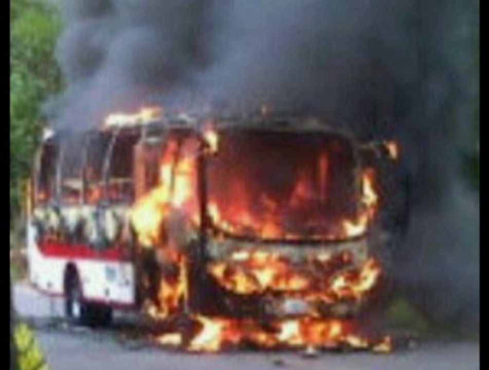 Paro minero en el municipio de Caucásia Antioquia se reactiva, fue incinerado un bus de la empresa coonorte