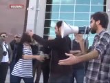 Binlerce öğrenci Eskişehir Osman Gazi Üniversitesi Rektörü'nü protesto etti