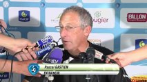 Conférence de presse Chamois Niortais - Havre AC (1-1) : Pascal GASTIEN (NIORT) - Erick MOMBAERTS (HAC) - 2013/2014