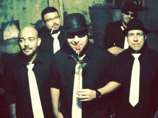 CIUMES DE VOCÊ - A JANELA DO REI