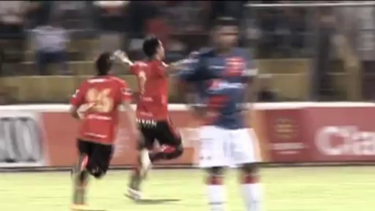 Che papera Carini, gol da metà campo!