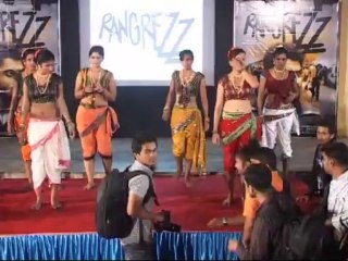 uncut:Jackky Bhagnani unveils Rangrezz Gangnam video at Dharavi slums