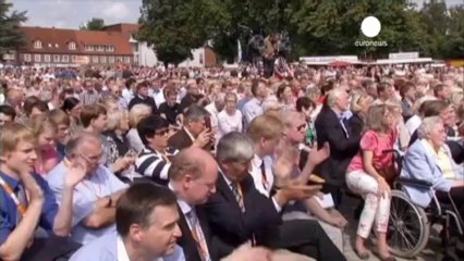 Germany election: Merkel warns against over-confidence