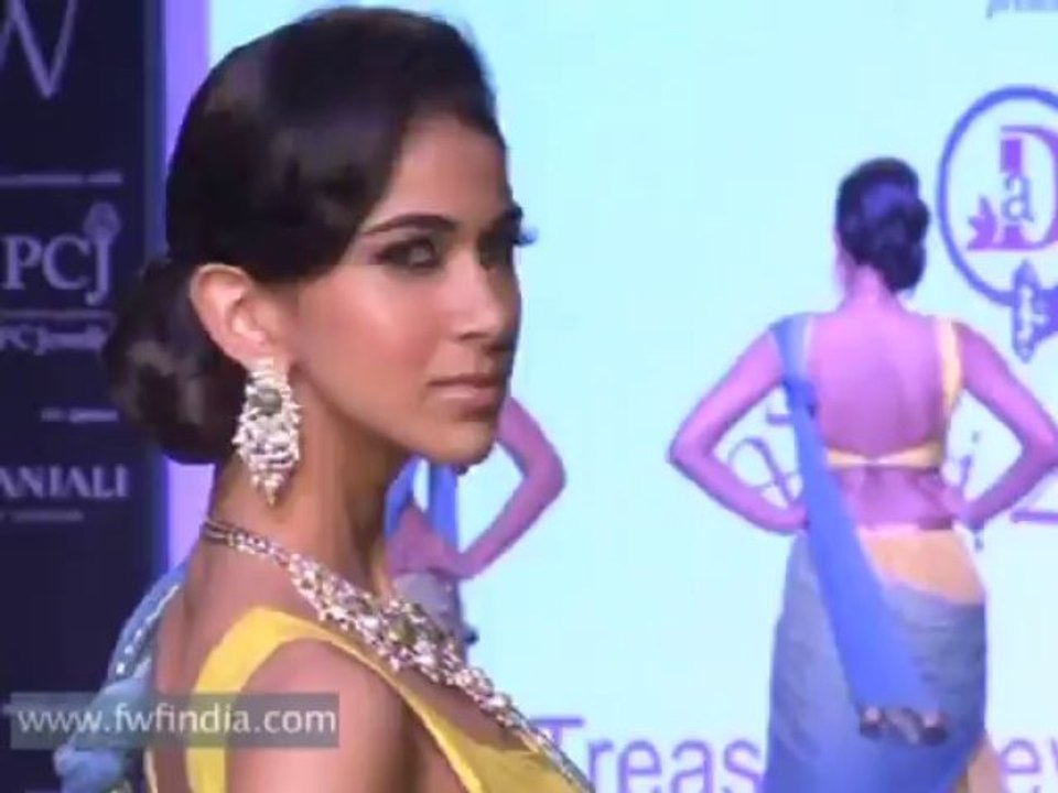 uncut:IIJW FASHION WEEK DAY 3 ADITI ROA HYDRI