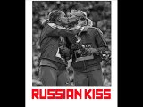 MOSCOU 2013   le baiser des Russes Russians Girls just do it bet