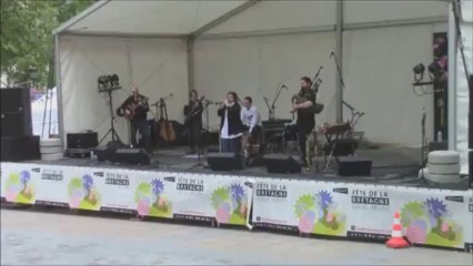 Estren aux Fêtes de la Bretagne - Mairie du 15e - Dansons la gavotte