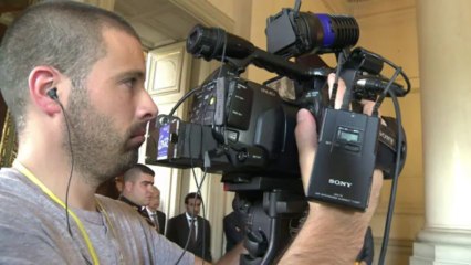 França faz apelo ao governo egípcio