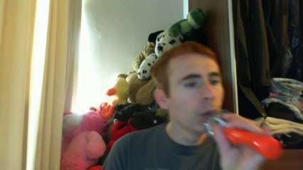 Wiwi égratigne "thinking about you" de Calvin Harris & Ayah Marar