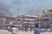 مؤيدو المعزول يشعلون النيران بعدد من المحال التجارية وفندق بوسط مدينة الاقصر