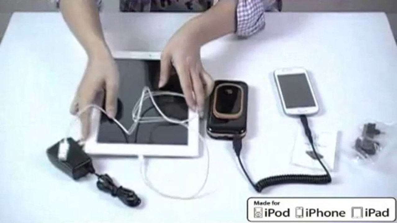 D8 8000mAh external battery: Keeps you powered