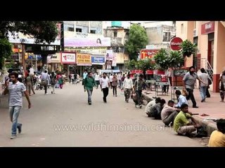 Roads near Karol Bagh metro station