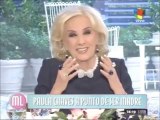 MIRTHA LEGRAND HACE PONER COLORADA A COKI RAMÍREZ