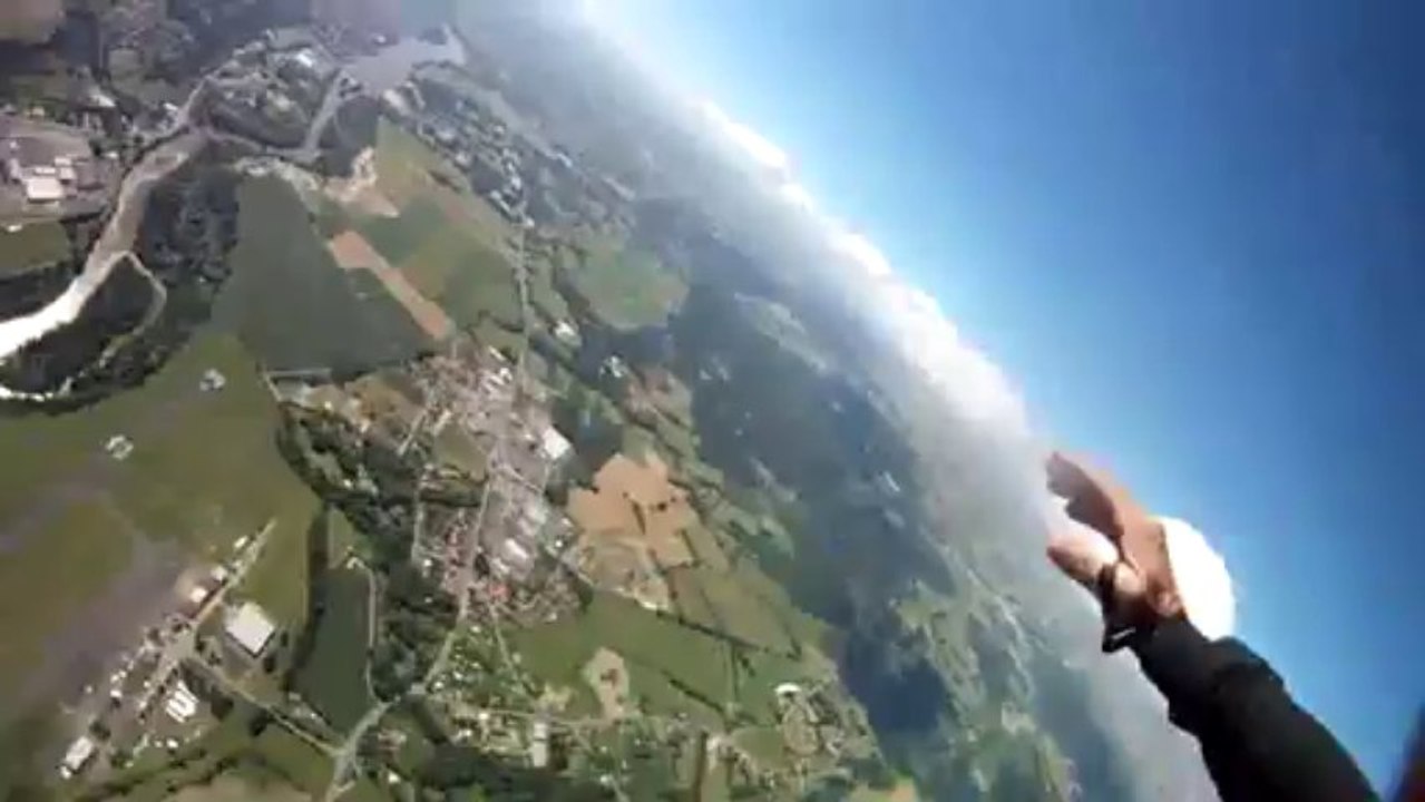 PARACHUTISME - CHAMPIONNATS DE FRANCE VICHY 2013 – VR4 «Cadhors Cahors Saut 7»- 11aout13