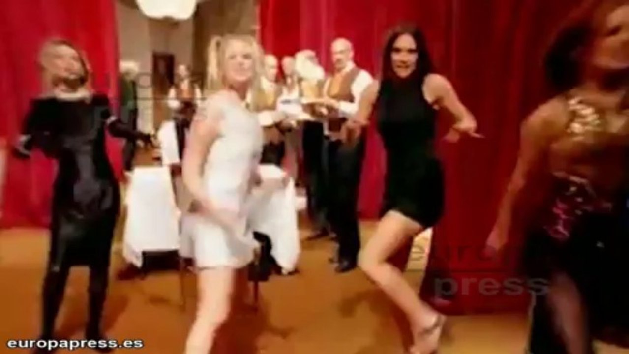 Victoria Beckham asegura ser "un poco inútil en la cocina"