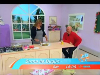 Sırma usta yönetmen Ezel Akay'ı konuk ediyor