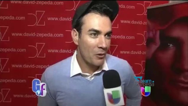David Zepeda @davidzepeda1 entrevista en su tercer firma de autógrafos @DeportesMarti