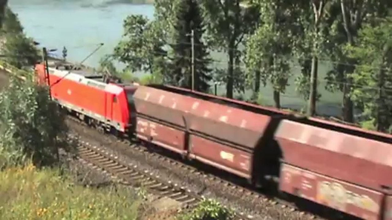 Bahnen links und rechts des Rheins südlich der Loreley