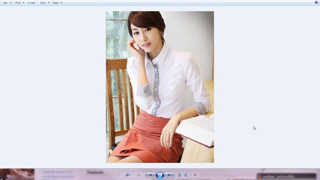 เสื้อเชิ้ตผู้หญิง แฟชั่นเกาหลี สีขาว - พรีออเดอร์MI532 ราคา950บาท