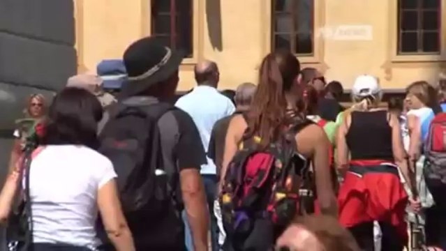 FRNACESCHI FACCIA UN PASSO INDIETRO