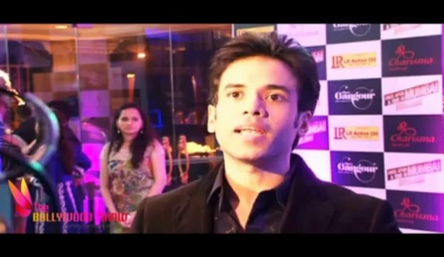 Tusshar Kapoor Give Surprise Gift to Ekta Kapoor