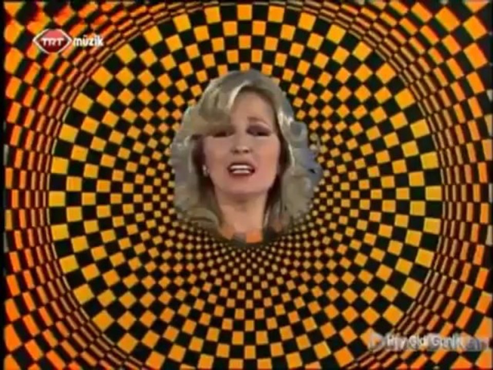 Serpil Barlas  İlk Sevgilimdi O  ( TRT - Hey Gidi Günler )