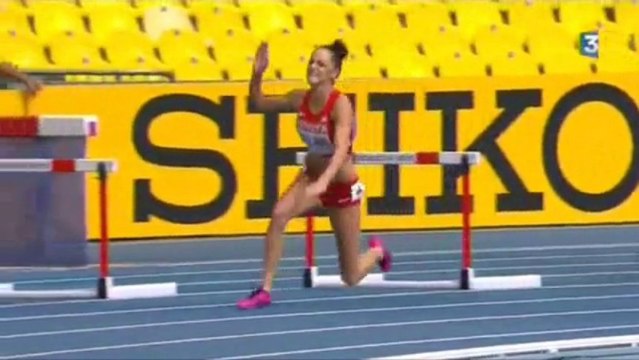 Série 400m haies (F) - ChM 2013 athlétisme (Moline tombe, Spencer DSQ)