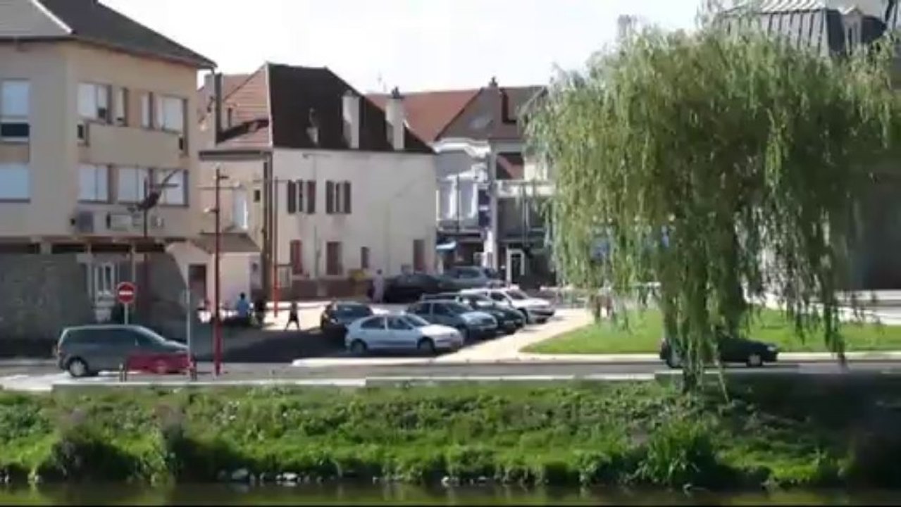Vidéo_Inauguration du Coeur de ville de Gueugnon - 26 juillet 2013