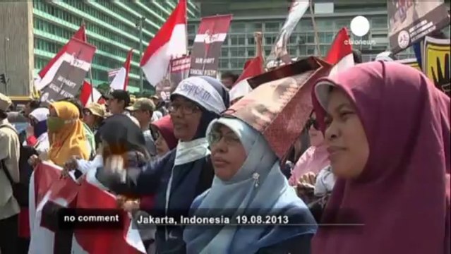 Massacres in Egypt trigger global protests - no comment