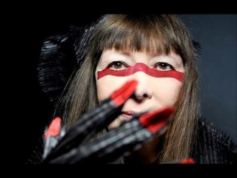 Brigitte Fontaine - Sous 200 watts (Version piano)