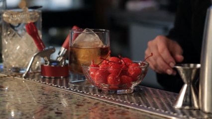 How to make Root Bourbon Old Fashioned