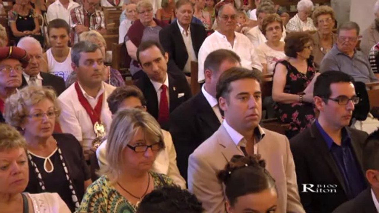 2013-Bessan-La Fête-Âne à l'église