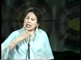 IQBAL BANO live - TU LAKH CHALI RE GORI THAM THAM KE