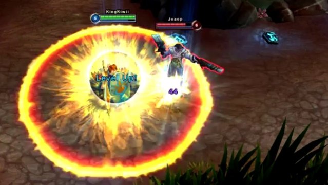 Leona Pool Party - Skin Spotlight League of Legends