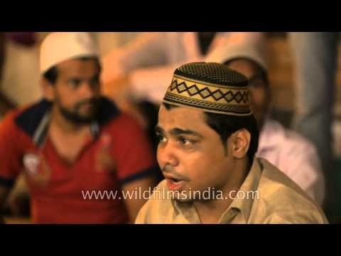 Sufi singing in the holy shrine of Nizamuddin Dargah