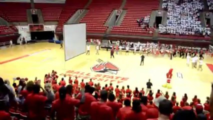 Basket-ball : il marque du milieu du terrain!