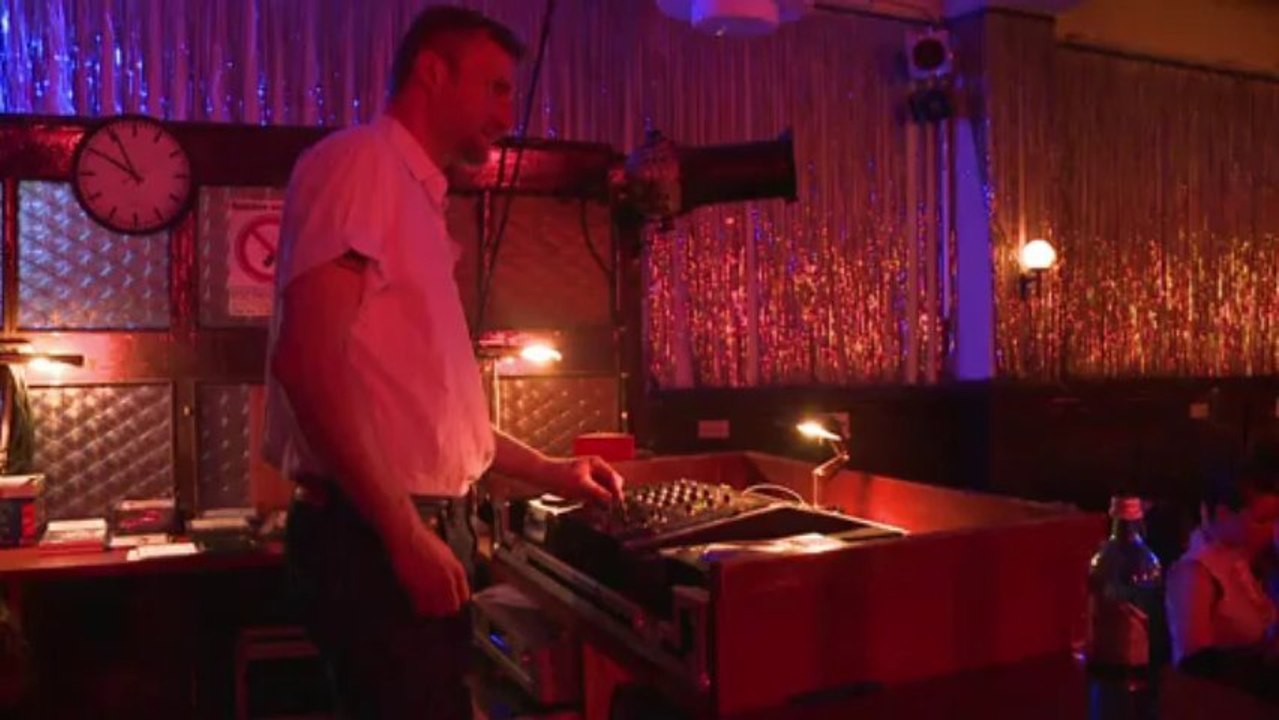 Berlin: 100 ans de danse avec l'histoire au Clärchen Ballhaus