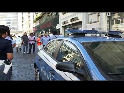 Napoli - Scoperto il tunnel della banda del buco (20.08.13)