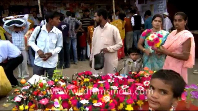 1013.Shops at Sonepur Mela