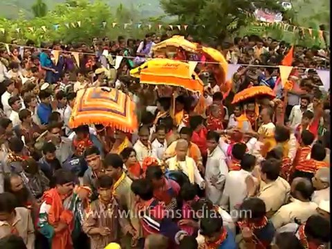 1194.Devotees in Nanda Devi Raj Jaat Yatra