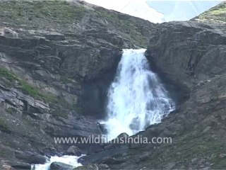 2225.Waterfall before Amarnath